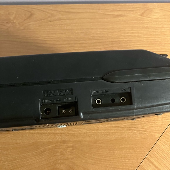 Panasonic Silver and Black Cassette Player - Picture 8 of 13